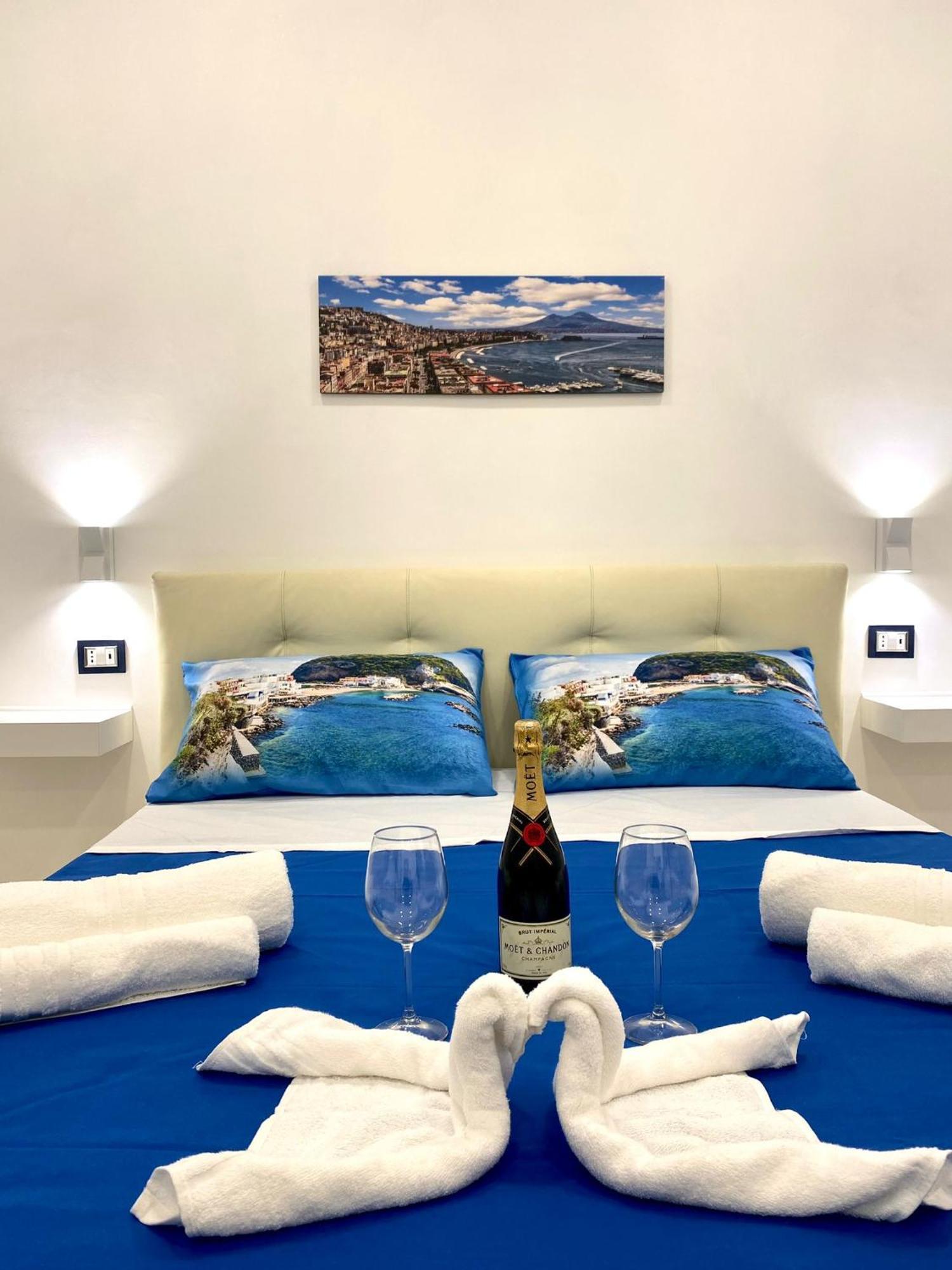 Castellano Apartment Неаполь Экстерьер фото