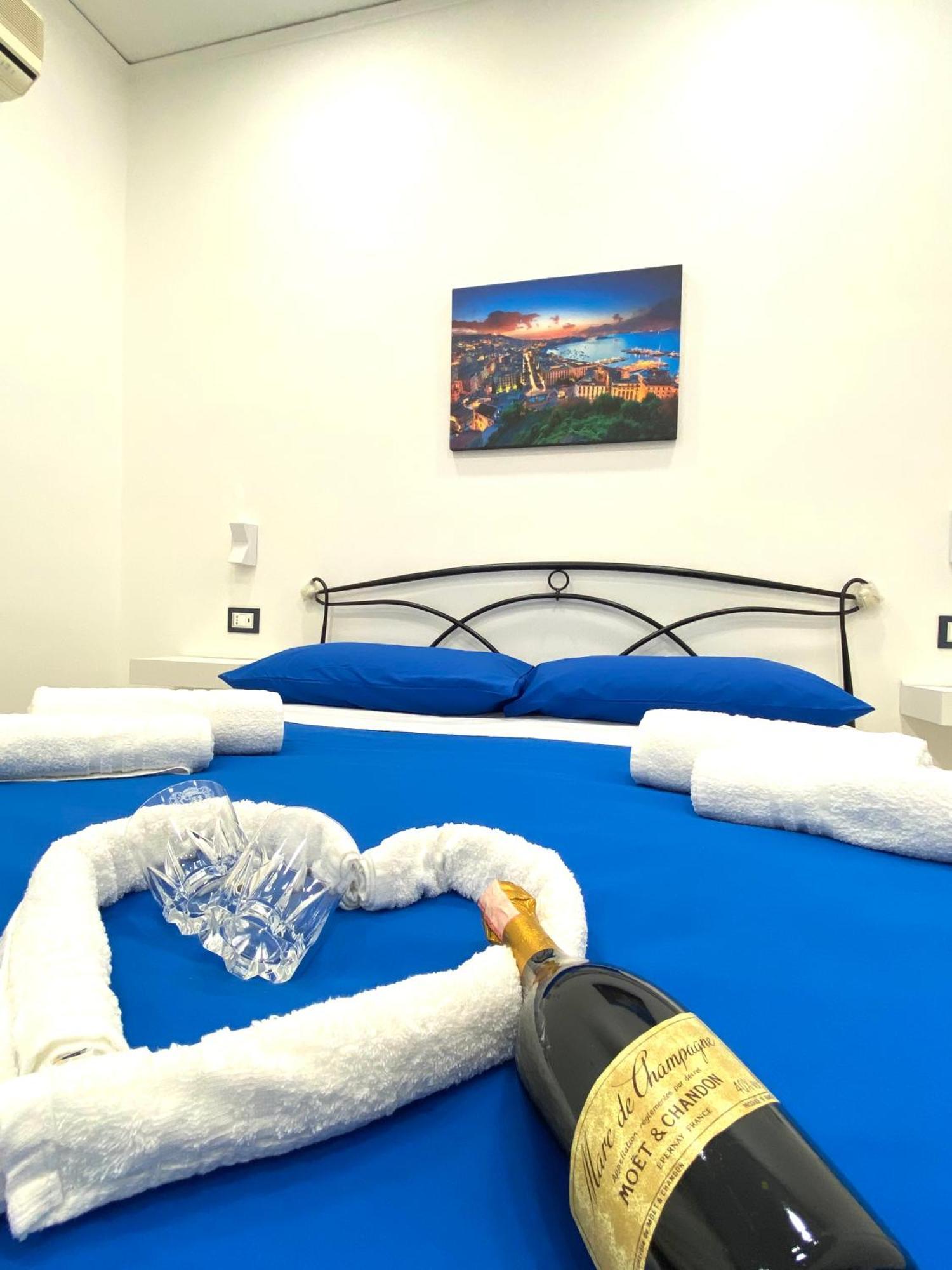 Castellano Apartment Неаполь Экстерьер фото